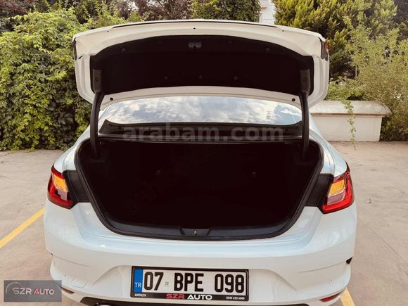 2020 MODEL TERTEMİZ 1.5 DCİ MEGANE 4 OTOMATİK VİTES