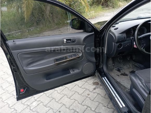 Sahibinden Volkswagen Passat 1.6 Exclusive 2005 Model Samsun 318.000 km Siyah