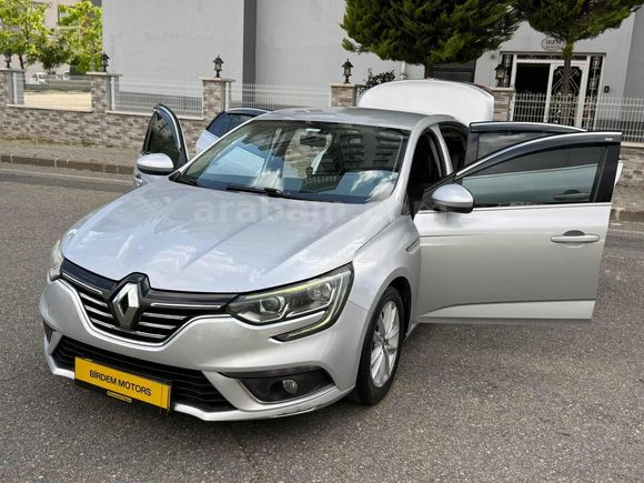 BİRDEM DEN KUSURSUZ MEGANE HATASİZ BOYASİZ