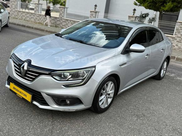 BİRDEM DEN KUSURSUZ MEGANE HATASİZ BOYASİZ
