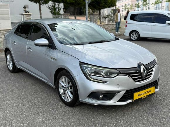 BİRDEM DEN KUSURSUZ MEGANE HATASİZ BOYASİZ