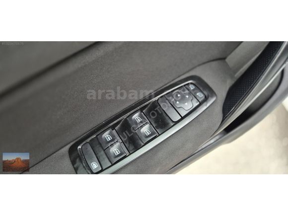 2020MDL RENAULT MEGANE 1.5BLUE DCİ TOUCH OTOMATİK SERVİS BAKIMLI