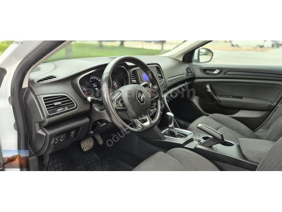 2020MDL RENAULT MEGANE 1.5BLUE DCİ TOUCH OTOMATİK SERVİS BAKIMLI