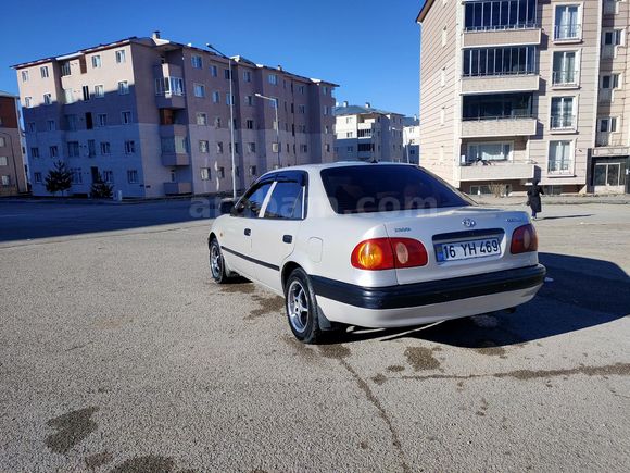Sahibinden Toyota Corolla 1.3 Terra 2000 Model