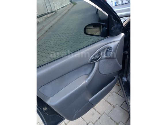 Sahibinden Ford Focus 1.6 Comfort 2002 Model