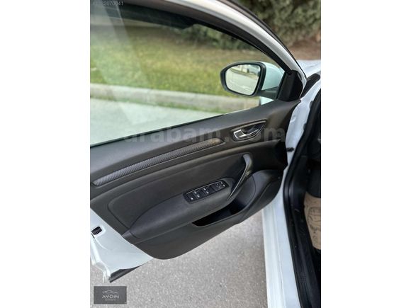 2019 MEGANE 1.5 BLUEDCI TOUCH EDC DEĞİŞENSİZ 82.000 KM