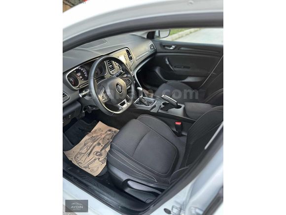 2019 MEGANE 1.5 BLUEDCI TOUCH EDC DEĞİŞENSİZ 82.000 KM