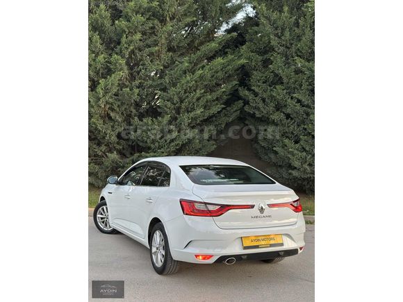2019 MEGANE 1.5 BLUEDCI TOUCH EDC DEĞİŞENSİZ 82.000 KM