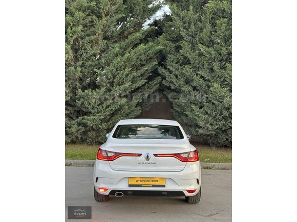 2019 MEGANE 1.5 BLUEDCI TOUCH EDC DEĞİŞENSİZ 82.000 KM