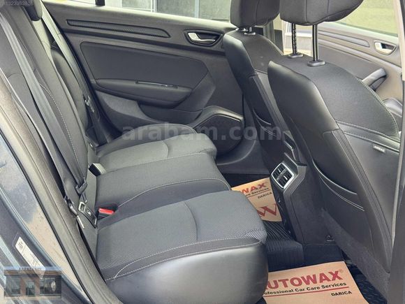 2023 ÇIKIŞLI MEGANE TOUCH OTOMATİK 75 BİN KM'DE