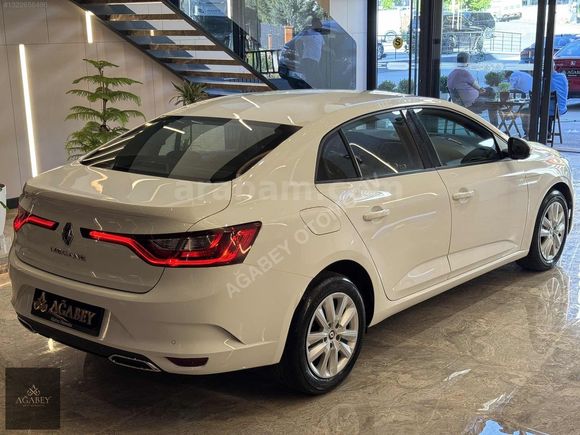 AĞABEY'DEN RENAULT MEGANE 1.5 BLUEDCİ TOUCH HATASIZ
