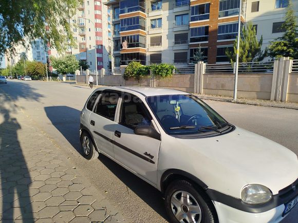 Sahibinden Opel Corsa 1.4 Swing 1996 Model