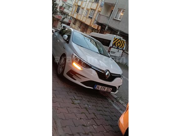 Sahibinden Renault Megane 1.3 TCe Joy 2021 Model