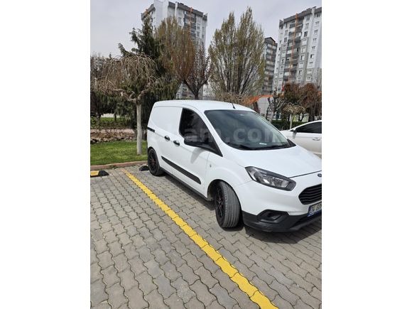 Sahibinden Ford Transit Courier 1.5 TDCi Trend 2023 Model
