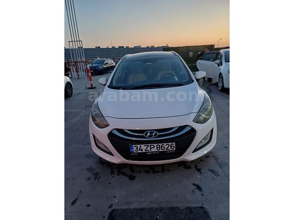 Sahibinden Hyundai i30 2012 Model Otomatik Vites TR EN UYGUNU