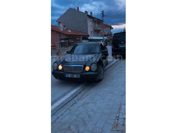 Sahibinden Mercedes - Benz E 200 Classic 1996 Model 