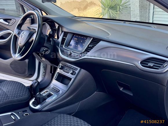 2020 ASTRA 1.5 DİZEL AT-9 İLERİ OTOMATİK