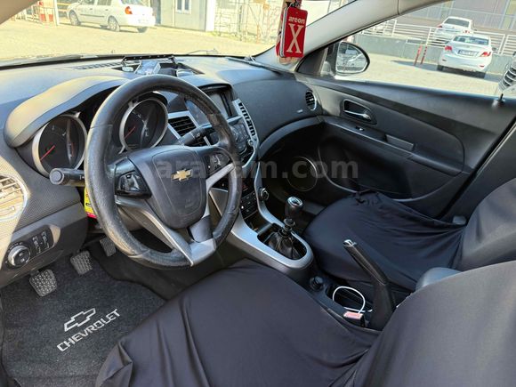 Sahibinden Chevrolet Cruze 1.6 LS Plus 2012 Model 143.000 km 