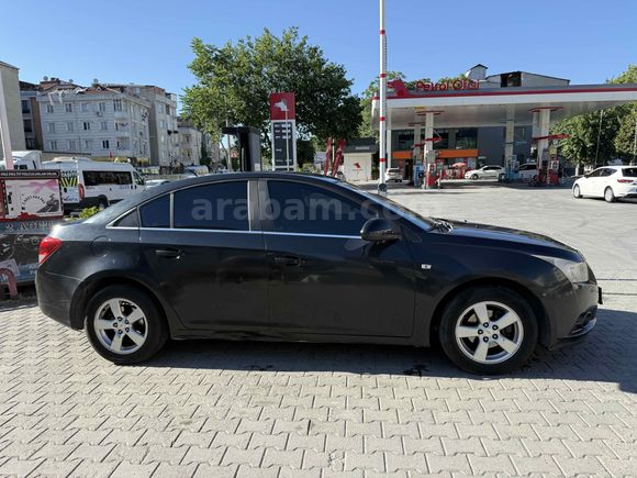 Sahibinden Chevrolet Cruze 1.6 LS Plus 2012 Model 143.000 km 