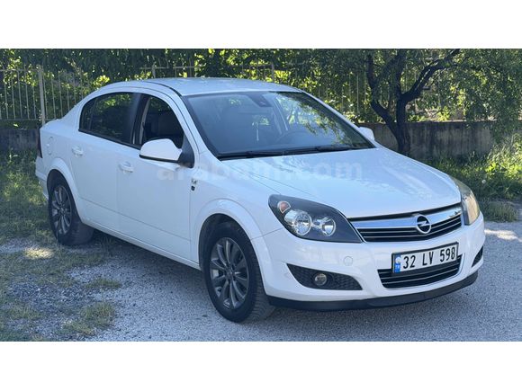 Sahibinden Opel Astra 1.3 CDTI Enjoy 111.Yıl 2011 Model Burdur 160.000 km Beyaz
