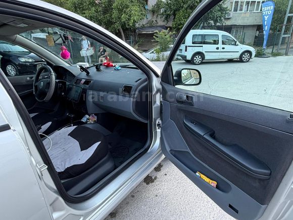 Sahibinden Skoda Fabia 1.4 Elegance 2004 Model