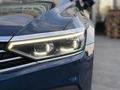 AK-CAR'dan 2021 PASSAT ELEGANCE-CAM TAVAN-G.GÖRÜŞ-ÇİFT NAVİ