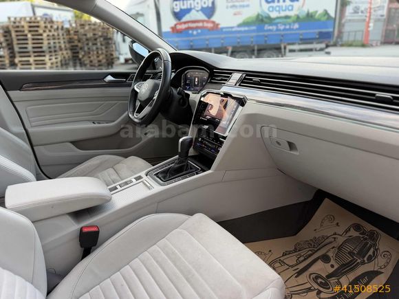AK-CAR'dan 2021 PASSAT ELEGANCE-CAM TAVAN-G.GÖRÜŞ-ÇİFT NAVİ