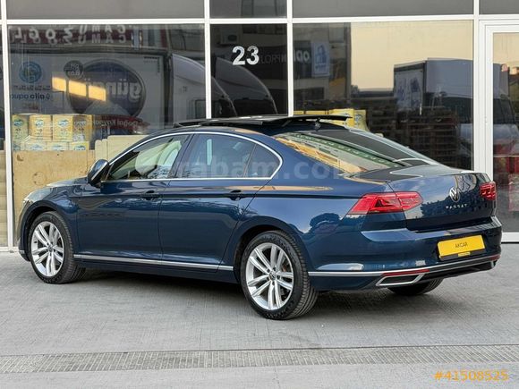 AK-CAR'dan 2021 PASSAT ELEGANCE-CAM TAVAN-G.GÖRÜŞ-ÇİFT NAVİ