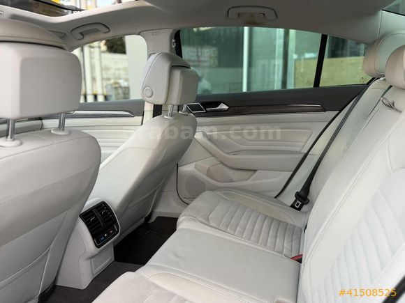 AK-CAR'dan 2021 PASSAT ELEGANCE-CAM TAVAN-G.GÖRÜŞ-ÇİFT NAVİ