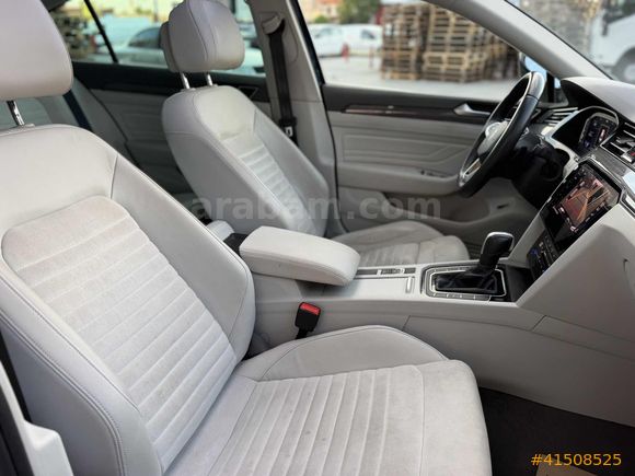 AK-CAR'dan 2021 PASSAT ELEGANCE-CAM TAVAN-G.GÖRÜŞ-ÇİFT NAVİ