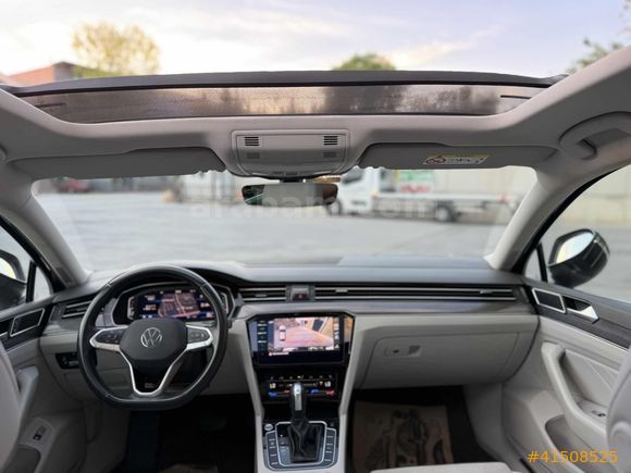 AK-CAR'dan 2021 PASSAT ELEGANCE-CAM TAVAN-G.GÖRÜŞ-ÇİFT NAVİ