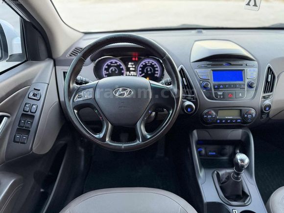2014 MODEL BOYASIZ ORJINAL 100 BİN KM'DE İLK SAHİBİNDEN İX35