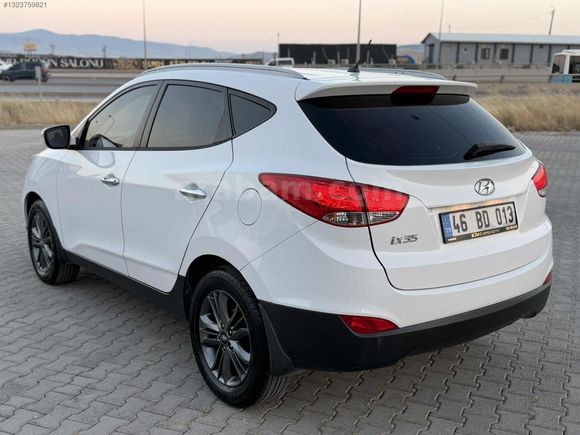 2014 MODEL BOYASIZ ORJINAL 100 BİN KM'DE İLK SAHİBİNDEN İX35