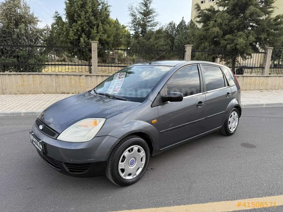 ERTEN OTOMOTİV DEN 2004 MODEL FORD FİESTA