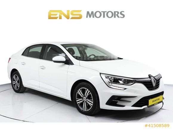 2024 MEGANE 1.3TCE TOUCH OTOMATİK BOYASIZ 43BİN KM SERVİS BAKIML