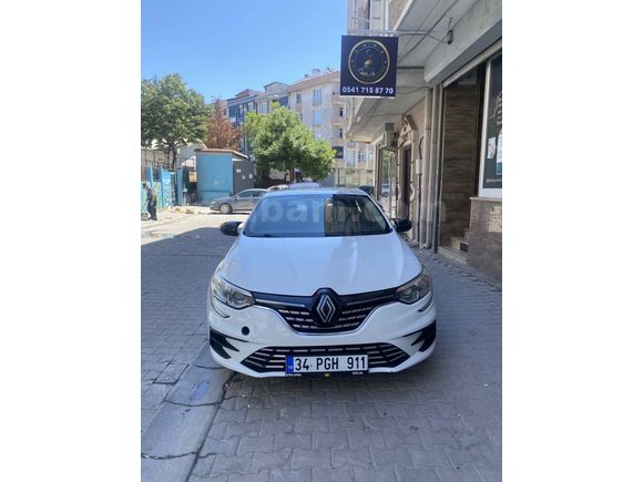 Sahibinden Renault Megane 1.3 TCe Joy 2021 Model  162.000 km Beyaz