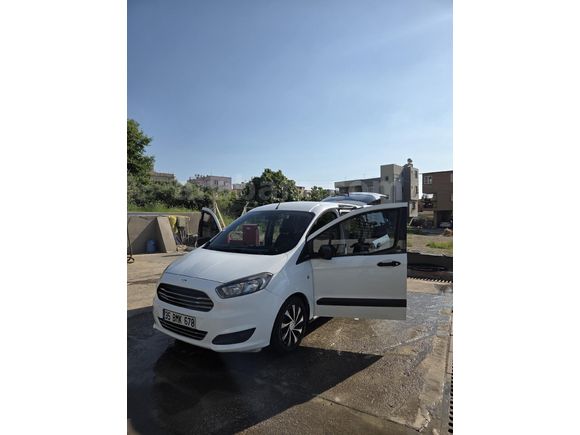 Memurdan Temiz Ford Tourneo Courier 1.5 TDCi Delux 2017 Model
