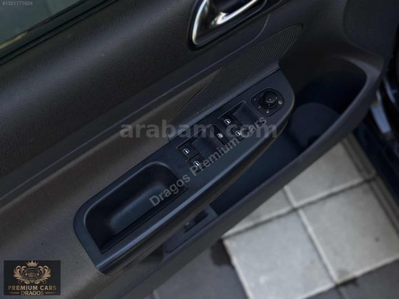 2009 VW GOLF 1.6 OTOMATİK 160.000 KM'de GERİ GÖRÜŞ + MULTİMEDİA