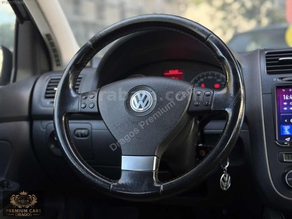2009 VW GOLF 1.6 OTOMATİK 160.000 KM'de GERİ GÖRÜŞ + MULTİMEDİA