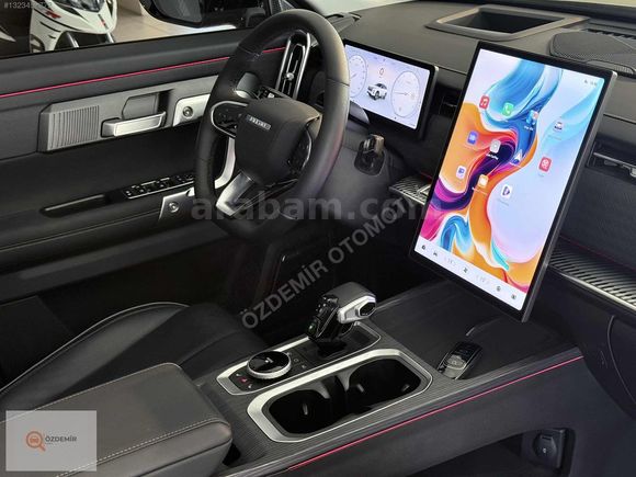 ÖZDEMİR''2025 JAECOO J7 EVOLVE 4X4 AWD 1.6 DCT 22000 KM ORJİNAL