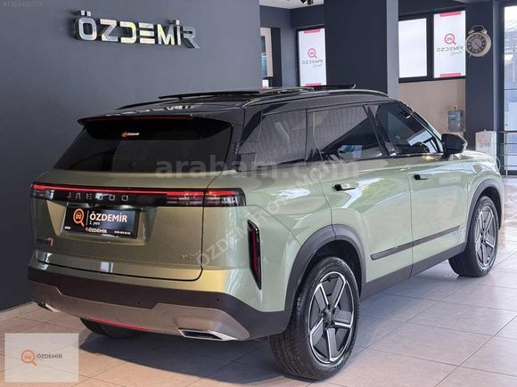 ÖZDEMİR''2025 JAECOO J7 EVOLVE 4X4 AWD 1.6 DCT 22000 KM ORJİNAL
