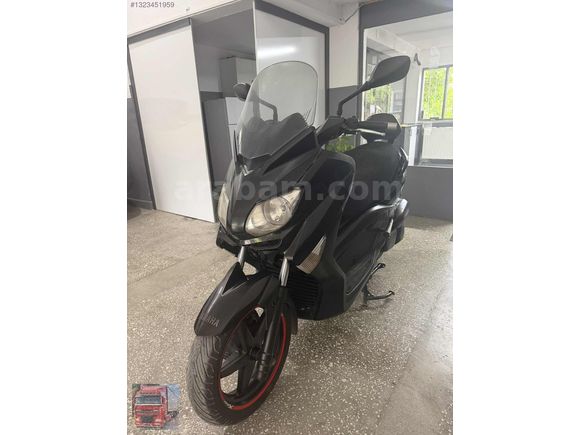 SAHİBİNDEN SİSSY BAR BAKIMLI KAZASIZ XMAX 250