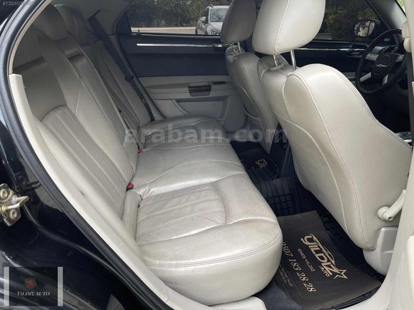 YILDIZ'DAN 2006 CHRYSLER 300C-3.0 CRD V6 - HEYBETLİ KASA