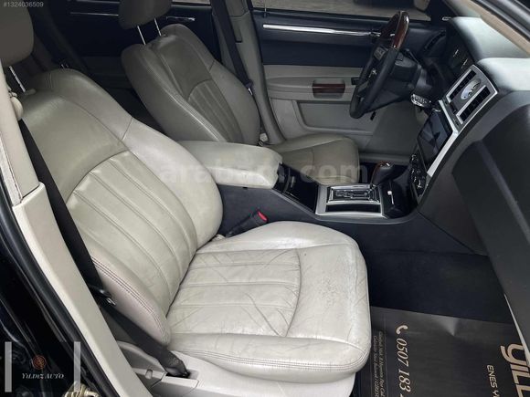 YILDIZ'DAN 2006 CHRYSLER 300C-3.0 CRD V6 - HEYBETLİ KASA