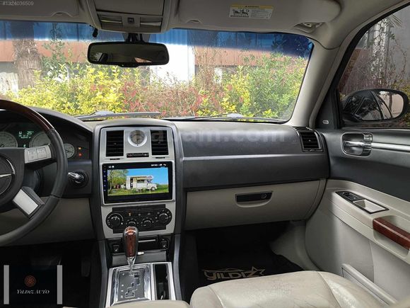 YILDIZ'DAN 2006 CHRYSLER 300C-3.0 CRD V6 - HEYBETLİ KASA
