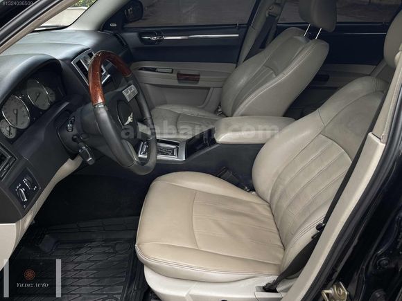 YILDIZ'DAN 2006 CHRYSLER 300C-3.0 CRD V6 - HEYBETLİ KASA