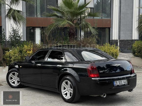 YILDIZ'DAN 2006 CHRYSLER 300C-3.0 CRD V6 - HEYBETLİ KASA