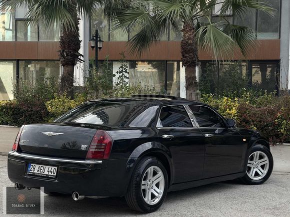 YILDIZ'DAN 2006 CHRYSLER 300C-3.0 CRD V6 - HEYBETLİ KASA