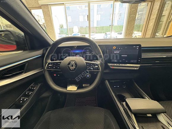 ERSU YURT 2023 AUSTRAL 1.3 MHEV TECHNO ESPRİT ALPİNE CAM TAVAN