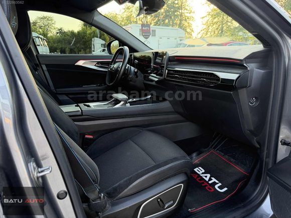 BATU AUTO'DAN 2024 RENAULT AUSTRAL ALPİNE CAM TVAN 48 BİNDE